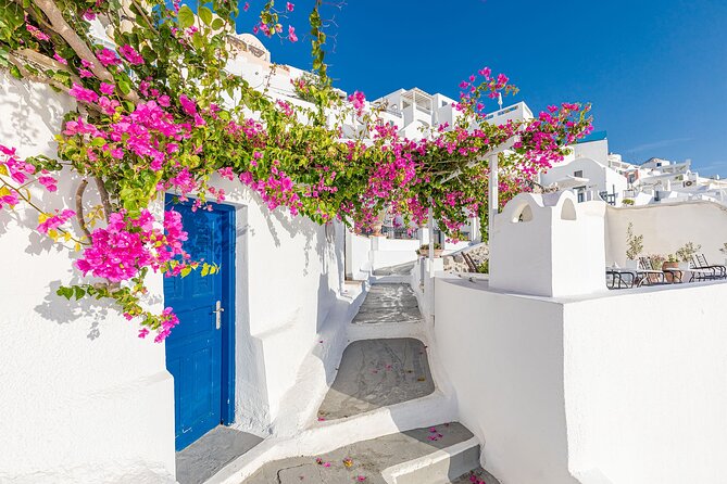 11-Day Tour of Athens, Mykonos, Delos, Santorini & Crete - Ferry hop to Santorini: checking in, then using the free evening wisely