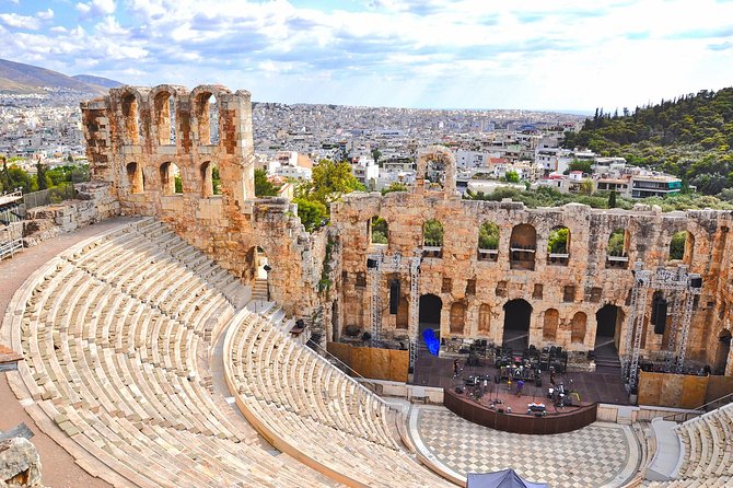 15 Day Private Tour in Ancient Greece, Mykonos and Santorini - Delphi, Arachova, and Meteora Sunset: The Turning Point of the Trip
