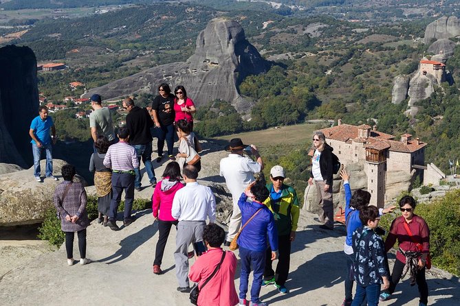 2-Day Delphi and Meteora Tour from Athens - Bus comfort, group size, and the reality of long drives