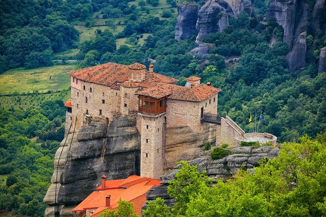 2-Day Delphi and Meteora Tour from Athens - Delphi Museum: entry is included, but the pace is yours