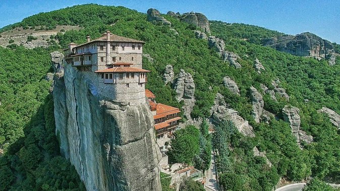 2 Day Private Tour of Meteora & Thermopylae From Athens - Why This Private Athens-to-Meteora Plan Works in Two Days