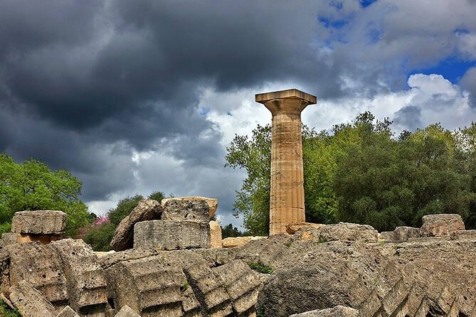 2 Day Private Tour to Amazing Delphi & Meteora - Private transport from Athens: what you gain (and what it costs)