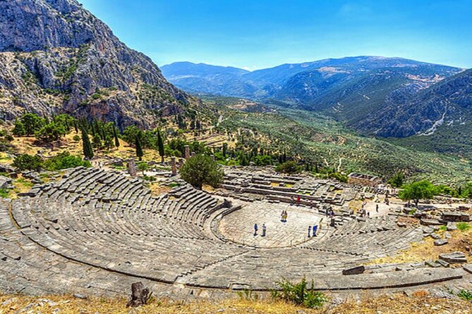 2 Day Private Tour to Amazing Delphi & Meteora - The driver and English guidance: why it affects your photos and your timing