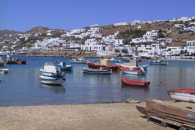 2-day Tour from Athens to Santorini and Mykonos - Included extras: the Athens hop-on bus and what to do with it
