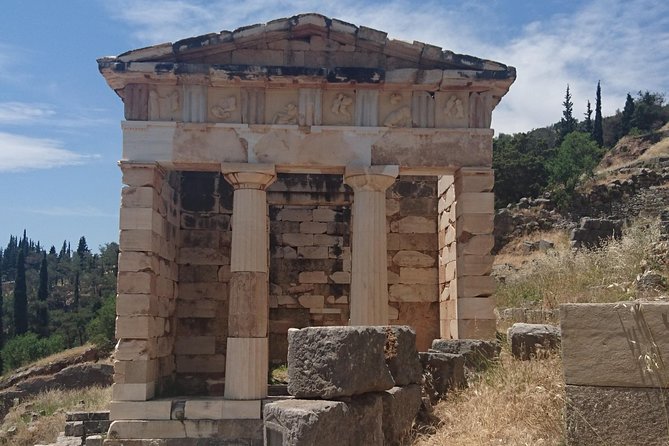 2-Day Trip to Delphi from Athens - Logistics from Athens: the meeting point, the long coach ride, and pickup rules