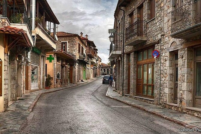 2 Days Peloponnese Tour : Ancient Olympia - Corinth, Mycenae Nafplio Epidaurus - Driver vs. Licensed Guide: What That Means for Your Experience