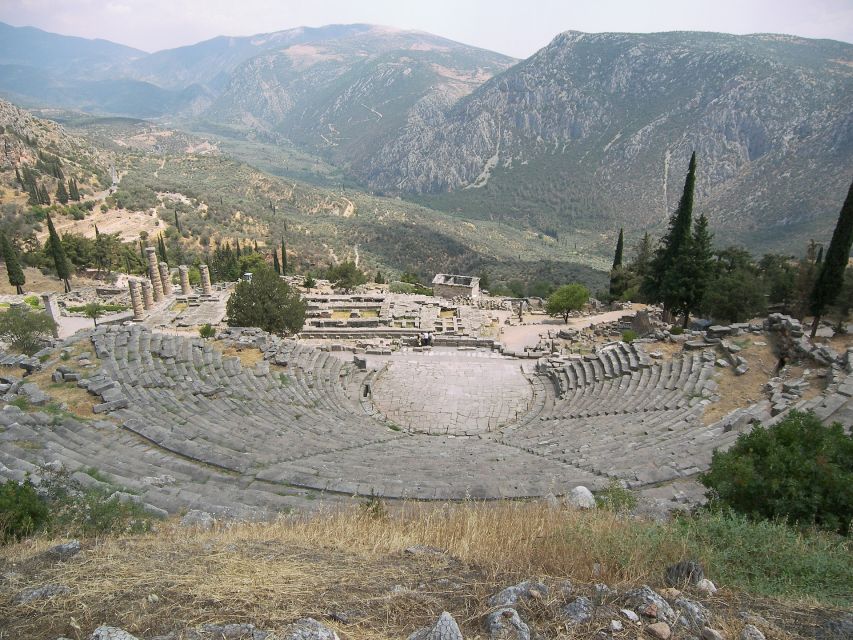 3-day classical Spanish guided tour in Peloponesse & Delphi - Peloponnese to Delphi, a story arc that actually connects