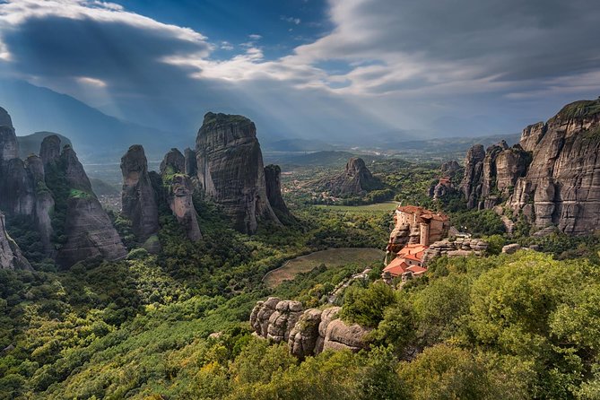 3 Days Private Tour: Delphi & Meteora - Day 1: Hosios Loukas, Aráchova, and Delphi’s Apollo World