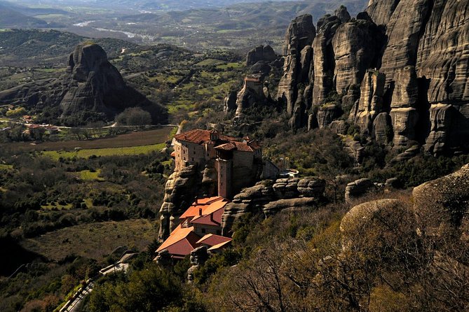 3 Days private tour- Meteora Rocks & Monasteries, Delphi/ Apollo Oracle, Thebes - Accommodation options, and where they can affect your overall experience