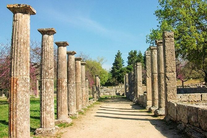 3 days Spanish guided tour in Epidaurus, Mycenae, Olympia, Delphi - Epidaurus theatre: why acoustics matter more than you expect