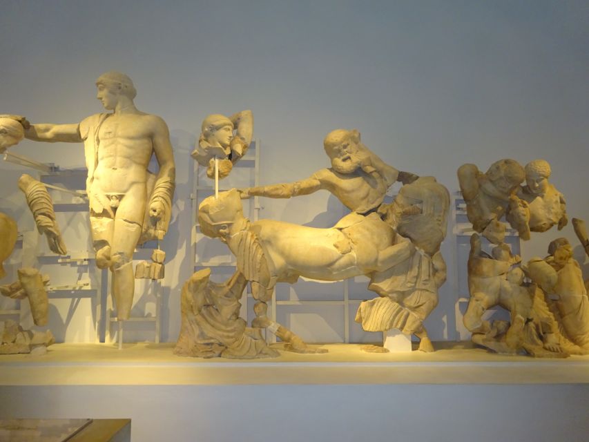 4-Day Tour of Mycenae, Epidaurus, Olympia, Delphi & Meteora - The big idea behind this 4-day Ancient Greece route