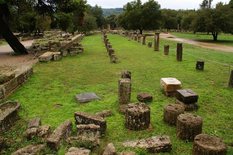 4-Day Tour of Mycenae, Epidaurus, Olympia, Delphi & Meteora - Day 1: Corinth Canal, Mycenae, Epidaurus, Nafplio, then your first hotel night