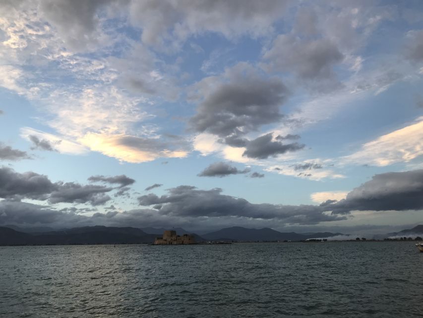 4-Day Tour of Mycenae, Epidaurus, Olympia, Delphi & Meteora - Hotels, Wi-Fi, and the reality of half-board meals