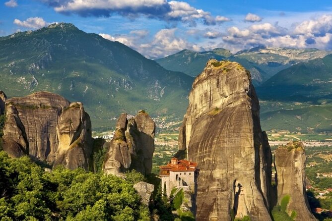 4day Spanish tour in Epidaurus Mycenae Olympia Delphi and Meteora - A fast reality check on the pace, bus time, and what you get for $728.56