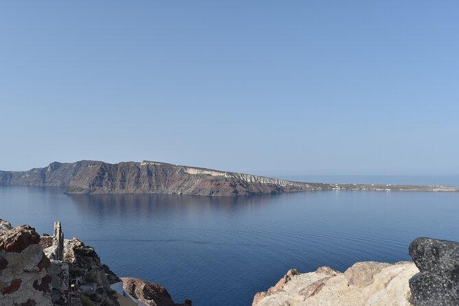 5 Day Tour in Delphi, Meteora, Santorini, Mykonos and Delos - Mykonos streets and the optional wine and olive oil tasting
