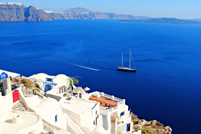 5 Day Tour in Delphi, Meteora, Santorini, Mykonos and Delos - Who this tour suits best, and who might feel strained