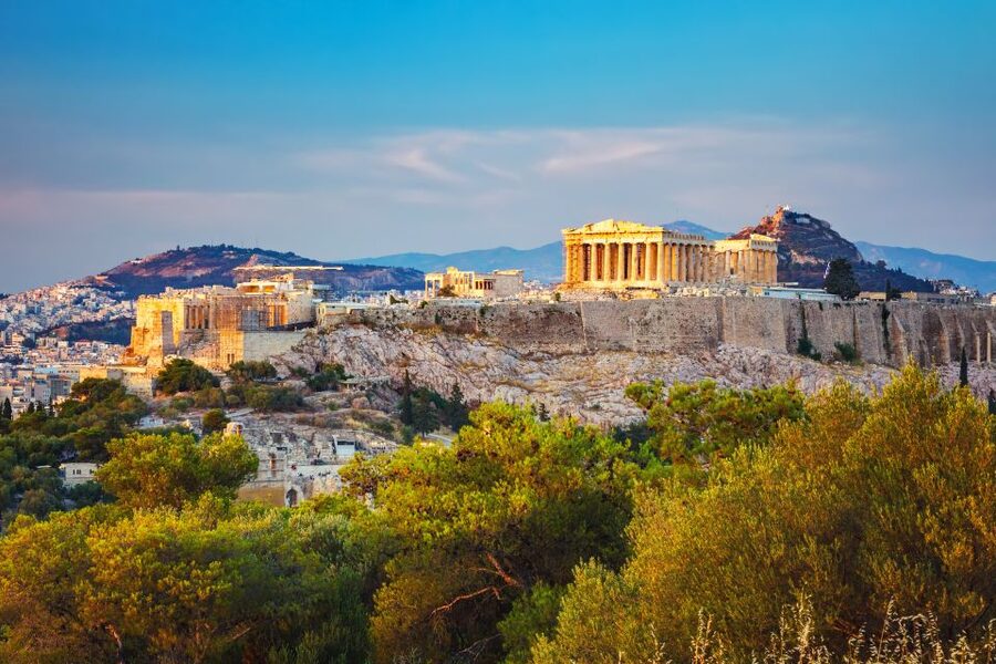 Acropolis: 3D representations & audiovisual self-guided tour - Timing and comfort: what to bring for a phone-based monument day