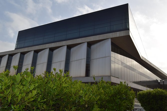 Acropolis & Acropolis Museum Group tour in German or Dutch - Price and logistics: what you pay, what you still need to budget