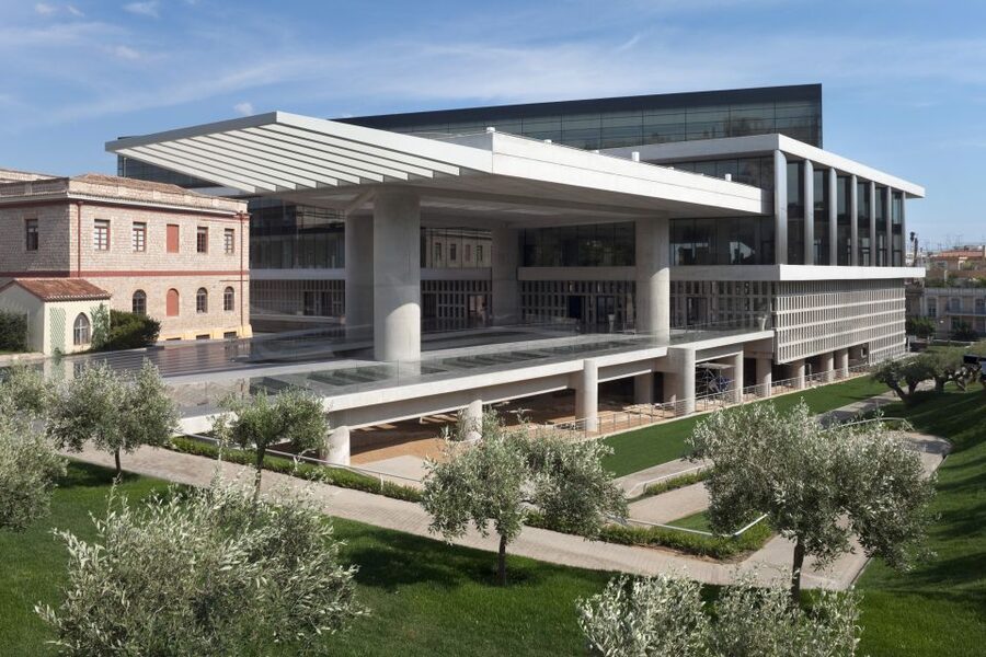 Acropolis Museum & National Archaeological Museum Ticket - National Archaeological Museum: ancient Greek artifacts at full scale