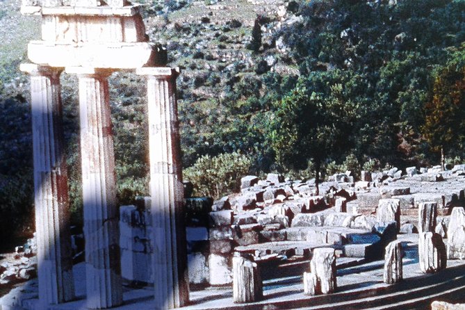 Anc. Corinth, Mycenae, Epidaurus & Nafplio Full Day Private Tour - Mycenae Museum: seeing the sparkle behind the tombs