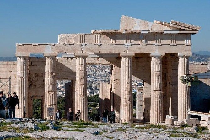Ancient Athens tour: Acropolis, Parthenon and Acropolis Museum - What to pack and how to handle the Acropolis heat