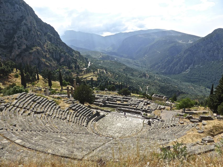 Ancient Delphi Full-Day Tour from Athens - First impressions at Delphi: Temple of Apollo and the oracle setting