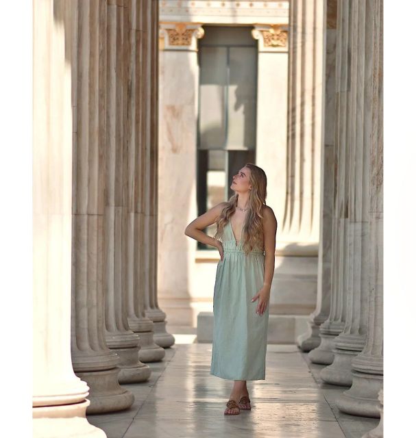 Ancient Greece Photoshoot - How a 30-minute natural light session actually feels