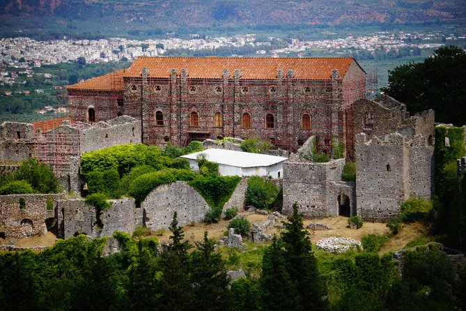 Ancient Sparta & Mystras Private Day Tour from Athens - Lunch near Mystras or in modern Sparta: how you should handle food time