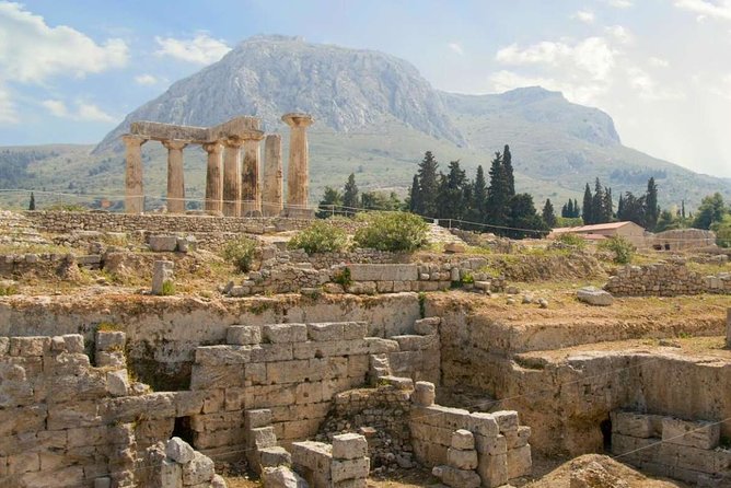 Argolis Olympia Delphi & Meteora 4-Day Tour - Day 4: three Meteora monasteries and the Thermopylae Hot Gates story