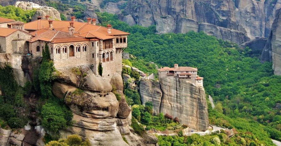 Athens: 2 Days in Meteora with 2 Guided Tours and Hotel Stay - Why This 2-Day Meteora Plan Beats the Day Trip From Athens