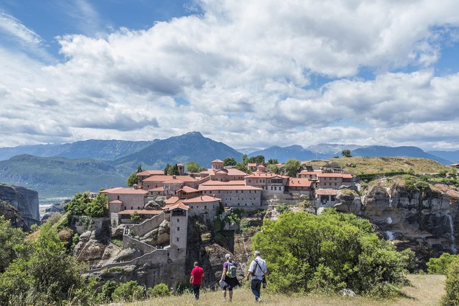 Athens: 3 days 2 nights Meteora with small size tours & hotel - Why this Meteora plan feels calmer than rushing Athens to rocks