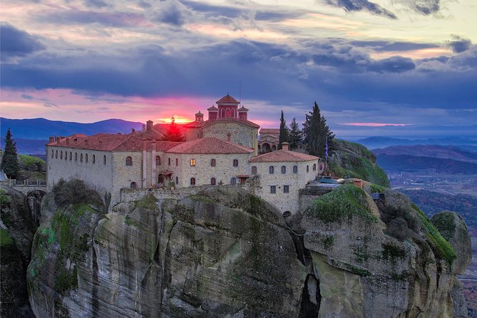 Athens: 3 days 2 nights Meteora with small size tours & hotel - Day 2 is where you earn the views, with longer monastery interior time
