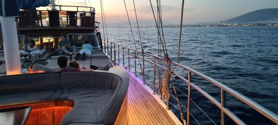 Athens: 3-Hour Sunset Cruise with Swim Stop, Snacks & Drinks - Price and value: is $114 per person a fair deal?