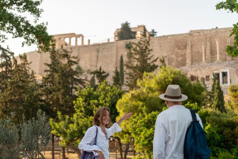 Athens: Acropolis FULLY PRIVATE Tour with Licensed Guide - A private Acropolis tour with a licensed archaeologist, not just a walk-and-point