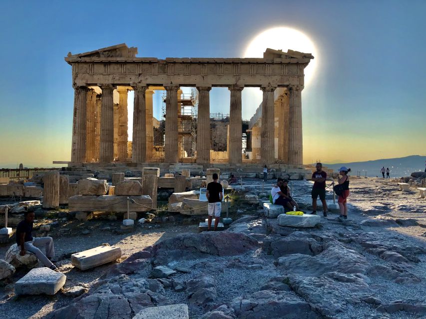 Athens:Acropolis - Historical Center Walking Tour in Spanish - Spanish-first Acropolis timing, meeting point, and what early access means