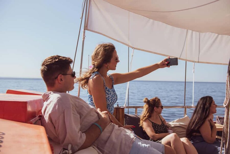 Athens: Agistri, Moni, and Aegina Cruise with Lunch & Drinks - Agistri Island: Bikes to Skala, Beach Time, and White-and-Blue Village Strolls