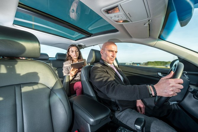 Athens Airport Arrival Transfer to Hotels or Addresses in Athens - Communication and Delays: How to Avoid the Worst-Case Scenario