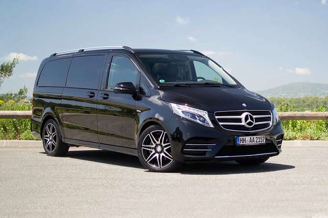 Athens Airport (ATH) Private Transfer to Athens Hotels/Piraeus - Airport pickup from ATH, minus the chaos