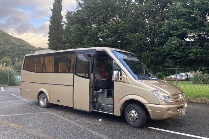 Athens Airport (ATH) Private Transfer to Athens Hotels/Piraeus - Value and price: when $25.83 per person makes sense
