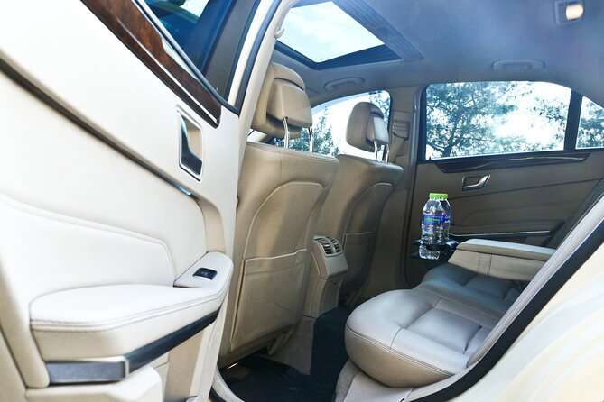 Athens airport to Athens Center private transfer - Who should book this Athens airport to city transfer?