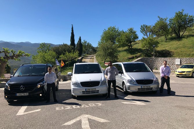Athens Airport to/from Piraeus Port - Private group setup and how it affects your comfort