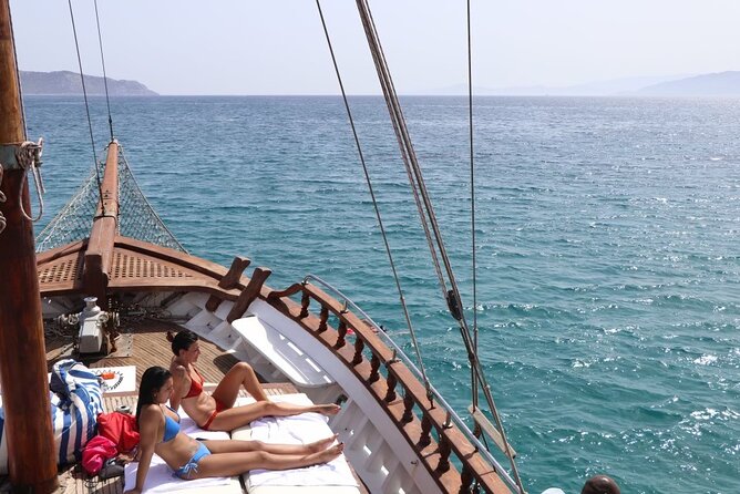 Athens: All Day Cruise to Agistri Moni Aegina with Lunch & Drinks - Moni Island Beach (and Metopi Backup): The Most Water-Forward Hour