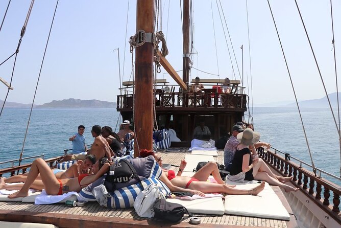 Athens: All Day Cruise to Agistri Moni Aegina with Lunch & Drinks - Guides, Crew, and the Feel of the Day