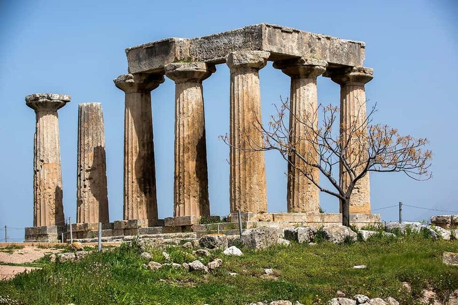 Athens: Ancient Corinth & Nafplion Guided Premium Tour - Ancient Corinth Highlights: Temple of Apollo, Roman Agora, Peirene Fountain