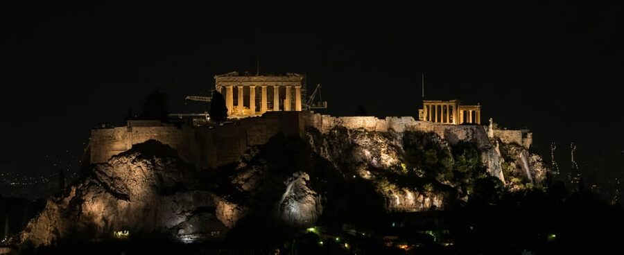 Athens and Piraeus: Private Night Tour - Temple of Athena Nike, Temple of Zeus, and Hadrian’s Arch: iconic sights with minimal fuss