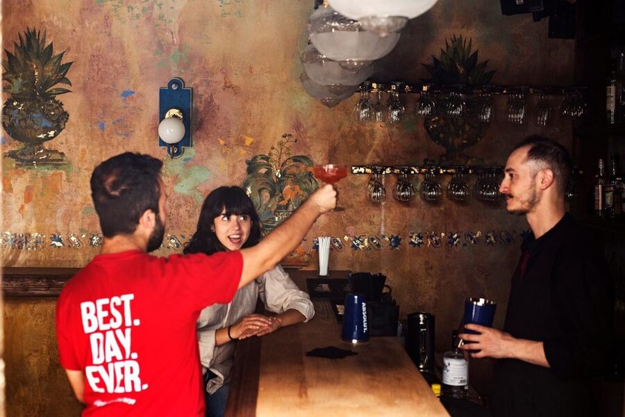 Athens at Twilight Night Tour with Drinks and Meze Dishes - Who this tour fits best, and who should rethink it