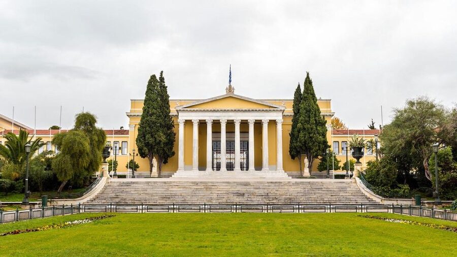 Athens Audioguide - TravelMate app for your smartphone - Why a smartphone Athens audioguide feels different