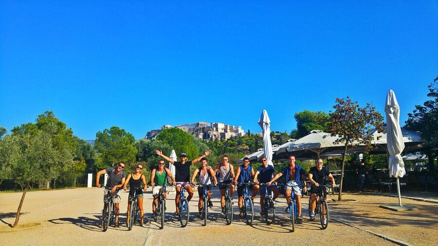Athens: Bike Tour with Acropolis & Parthenon Visit - Hadrian’s Arch and Temple of Olympian Zeus: ending the bike loop on a high note