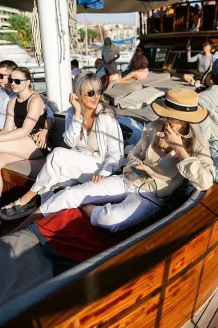 Athens: Cruise to Agistri, Moni & Aegina with Lunch & Drinks - Moni or Metopi swim and snorkeling: the sea highlight