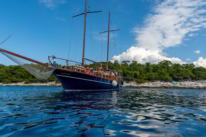 Athens Day Cruise: 3 Islands Tour in the Saronic Gulf with Lunch - Metopi swim stop: your snorkel spot is chosen by weather